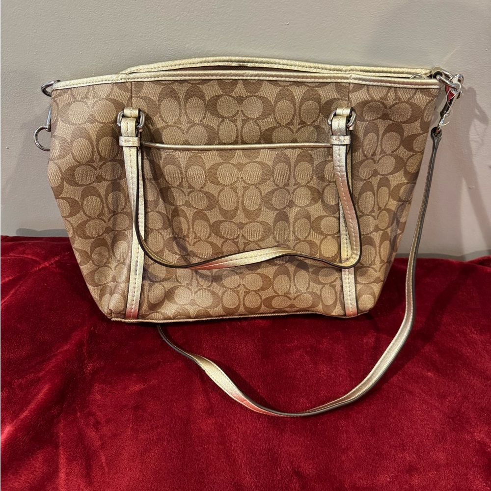 Coach Tan and Cream Shoulder Bag - Picture 3 of 3
